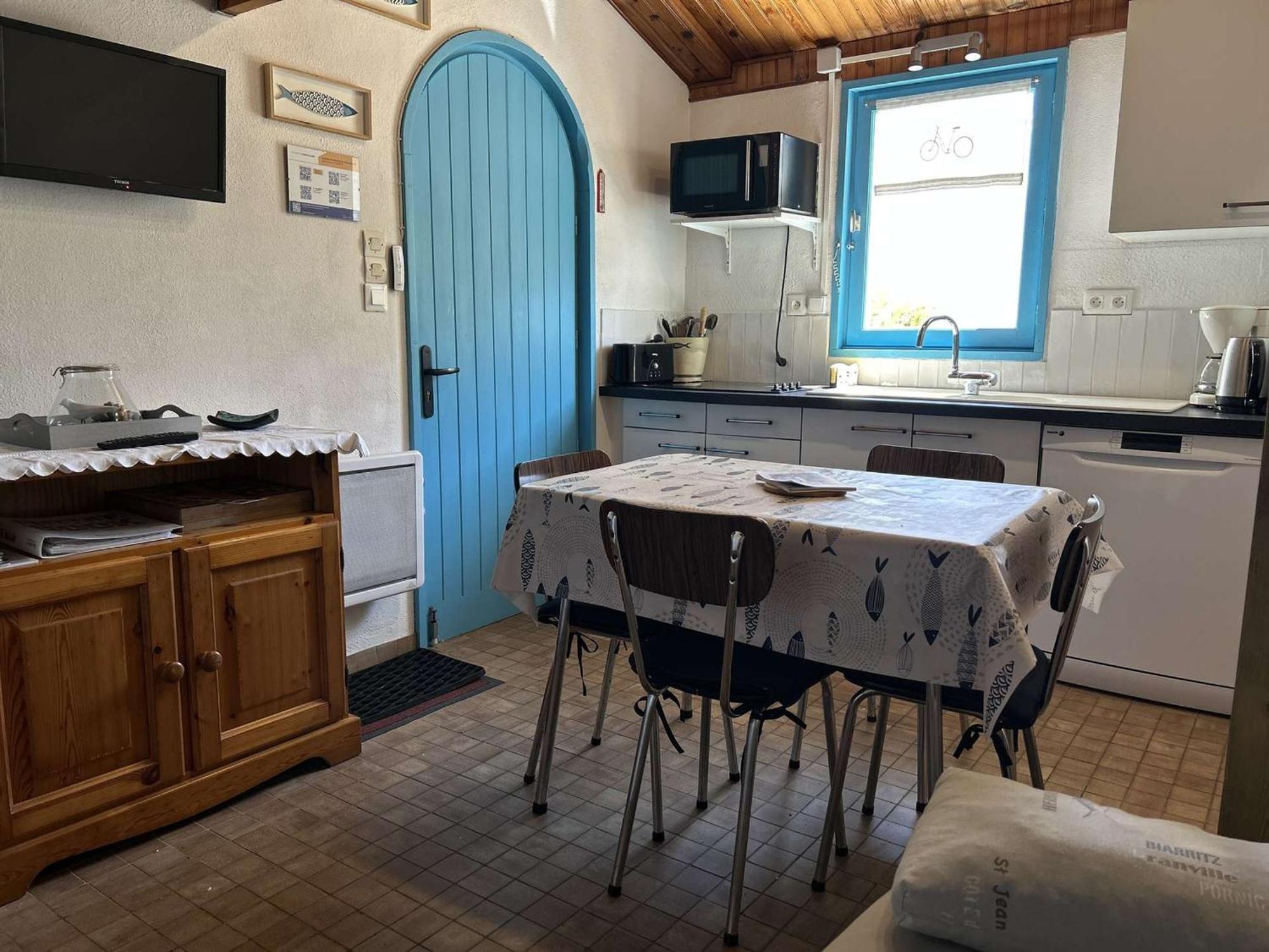 Studio Mezzanine A 200M Du Port Et De La Plage, Cour Privative, Parfait Pour 3 Personnes - Fr-1-224B-564 Noirmoutier-en-l'Ile Exterior photo